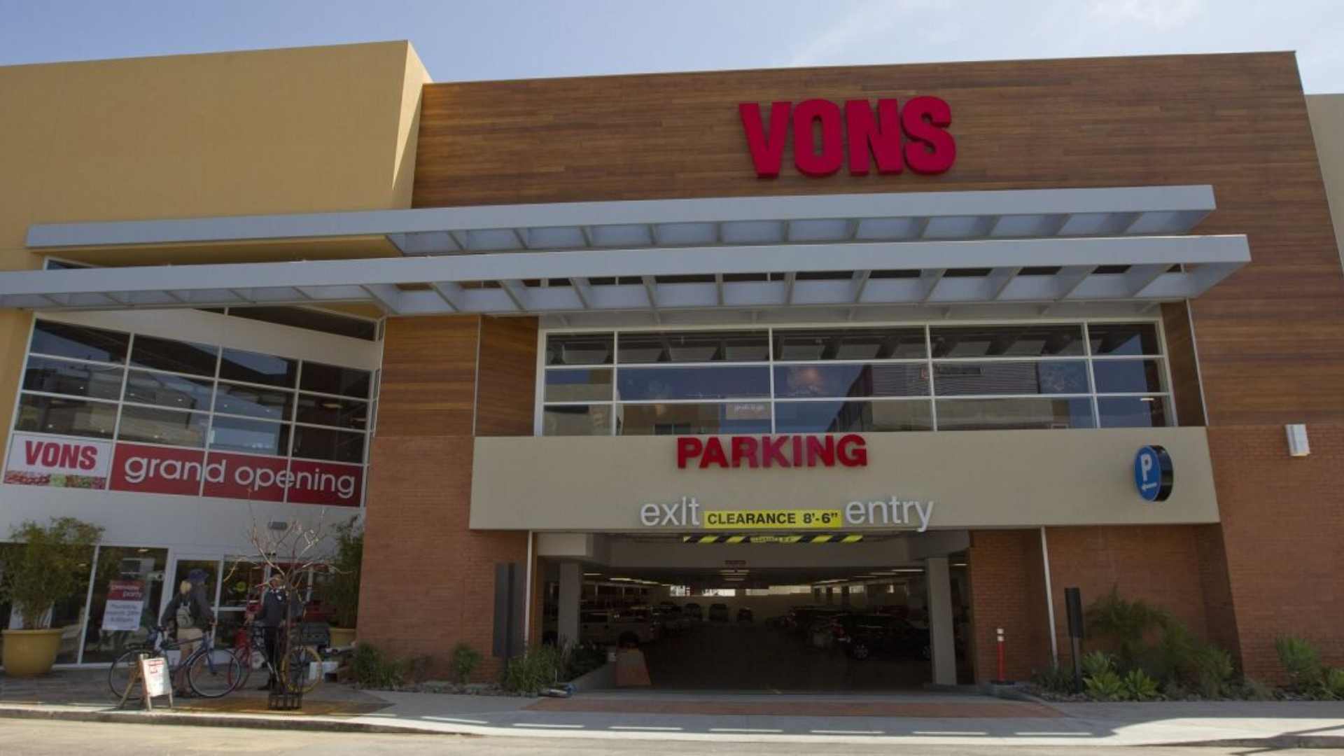 Mission Hills and Hillcrest detailing site